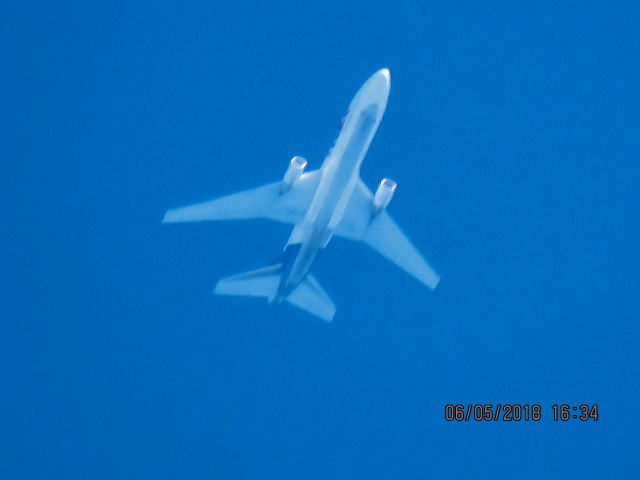 McDonnell Douglas DC-10 (N319FE)