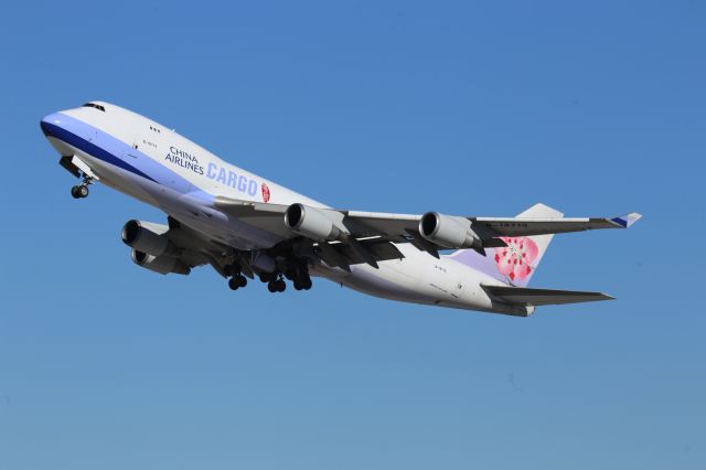 Boeing 747-400 (B-18710)