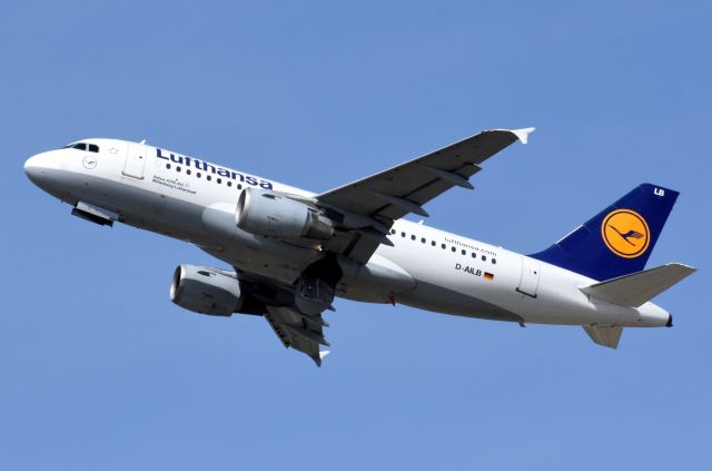 Airbus A319 (D-AILB)