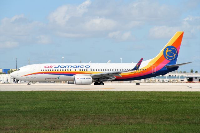 Boeing 737-800 (9Y-JMD)