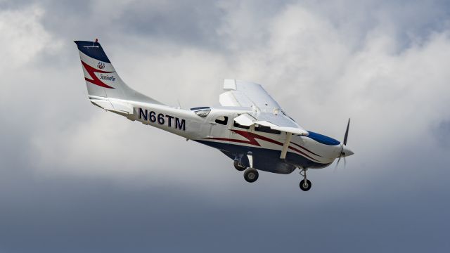 Cessna 206 Stationair (N66TM) - Making a quick turn for final 13R to land ahead of an airliner who was already lined up a few miles out.br /7/8/17