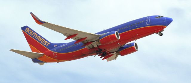 Boeing 737-700 (N486WN)