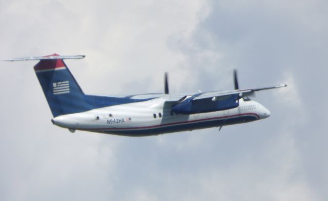 de Havilland Dash 8-300 (N943HA) - Shown here departing is a US Airways Express deHavilland Dash 8-300 in the Summer of 2016.