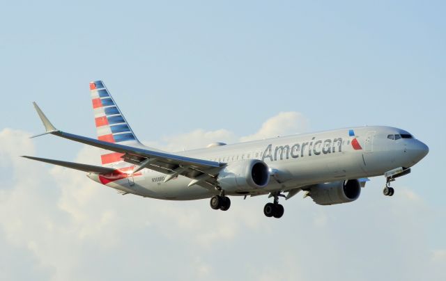 Boeing 737 MAX 8 (N308RD)