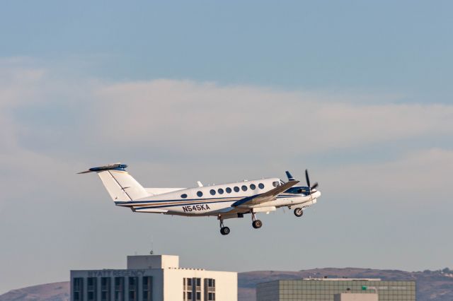 Beechcraft Super King Air 350 (N545KA)