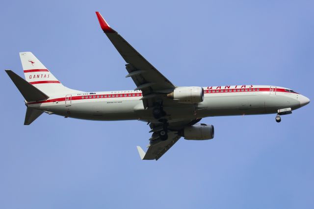 Boeing 737-800 (VH-VXQ)