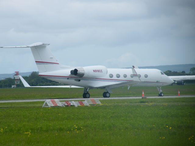 Gulfstream Aerospace Gulfstream IV (N918CC) - N918CC G4 AT SHANNON 09-06-2011 PARKED ON TAXIWAY FOX