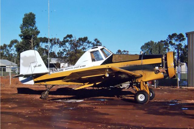 VH-JBO — - AYRES S-2 THRUSH - REG VH-JBO (CN2091R) - GRIFFITH NSW. AUSTRALIA - YGHT 25/6/1988 35MM SLIDE CONVERSION USING A LIGHTBOX AND NIKON L810 DIGITAL CAMERA IN THE MACRO MODE.
