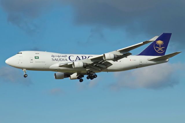 Boeing 747-400 (TC-MCT)