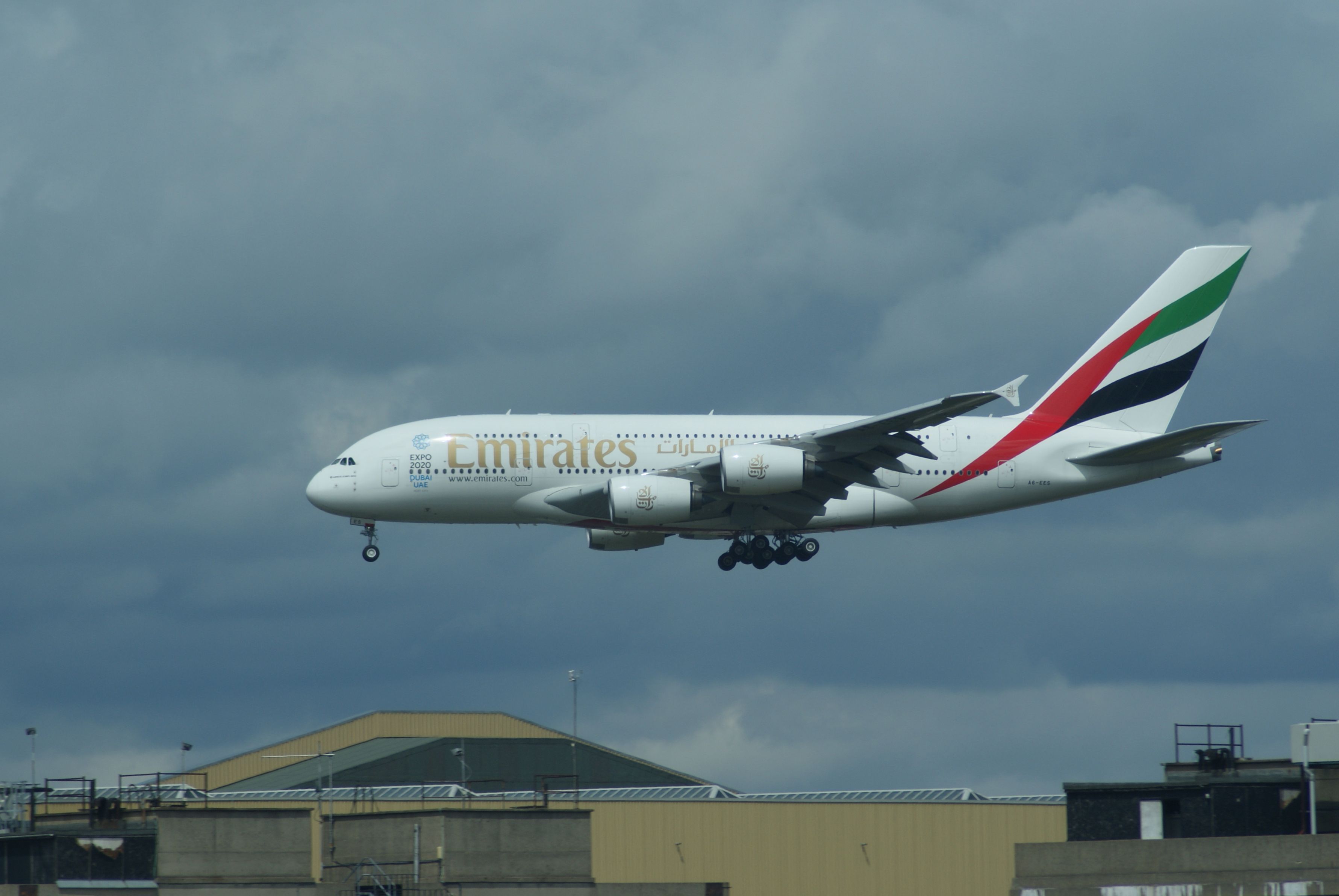 Airbus A380-800 (A6-EES) - Emirates A380-3861 cn140