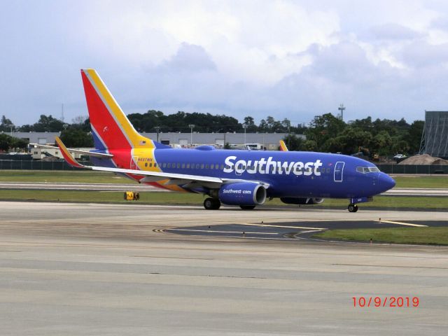 Boeing 737-700 (N497WN)