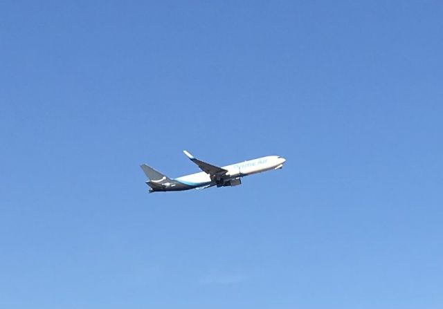 BOEING 767-300 (N1361A) - Runway 7 departure! 12/17/21.