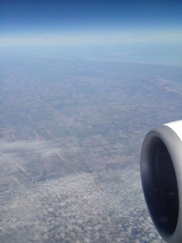 Boeing 737-800 (C-GJLZ) - Winnipeg - Calgary 20.05.15 / C-GJLZ, First Flight 09/2014