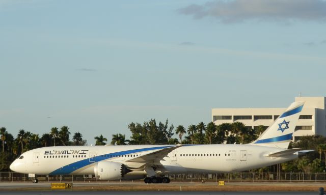 Boeing 787-9 Dreamliner (4X-EDJ) - Departing for Ben Gurion Intl.Tel Aviv(TLV/LLBG)