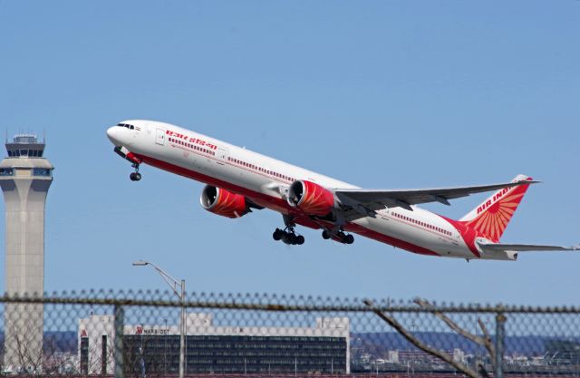 BOEING 777-300ER (VT-ALR) - NEWARK INTERNATIONAL AIRPORT-NEWARK, NEW JERSEY, USA-MARCH 26, 2023: Seen by RF shortly after takeoff was Air India flight 144, (nonstop (13+ hours) from Newark, NJ to Mumbai, India.