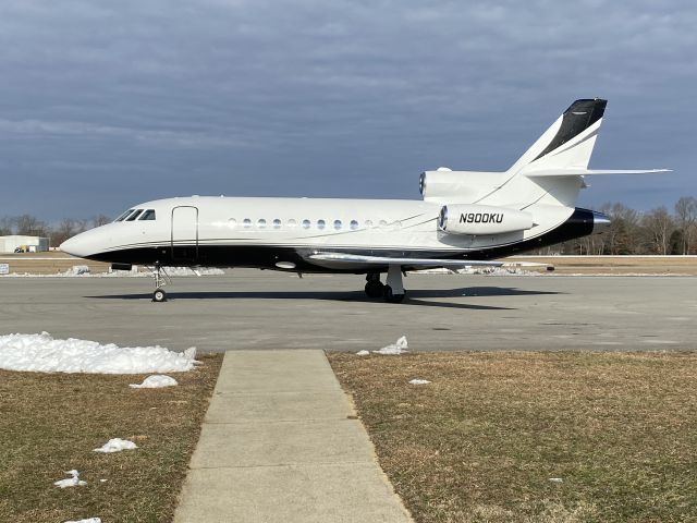 Dassault Falcon 900 (N900KU) - Date Taken: January 27, 2022