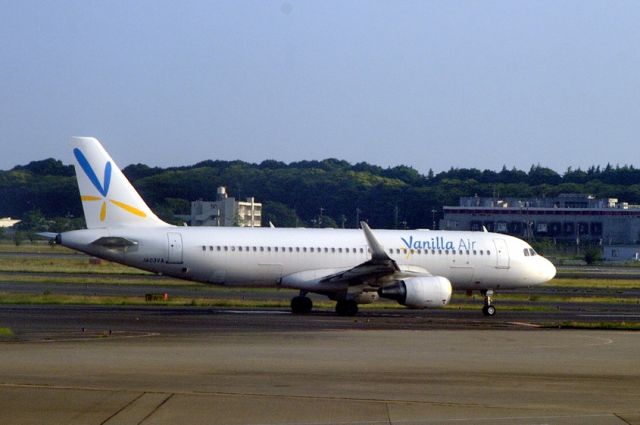 Airbus A320 (JA03VA)