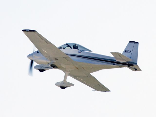 Experimental 100kts-200kts (N22YR) - Oshkosh 2013!