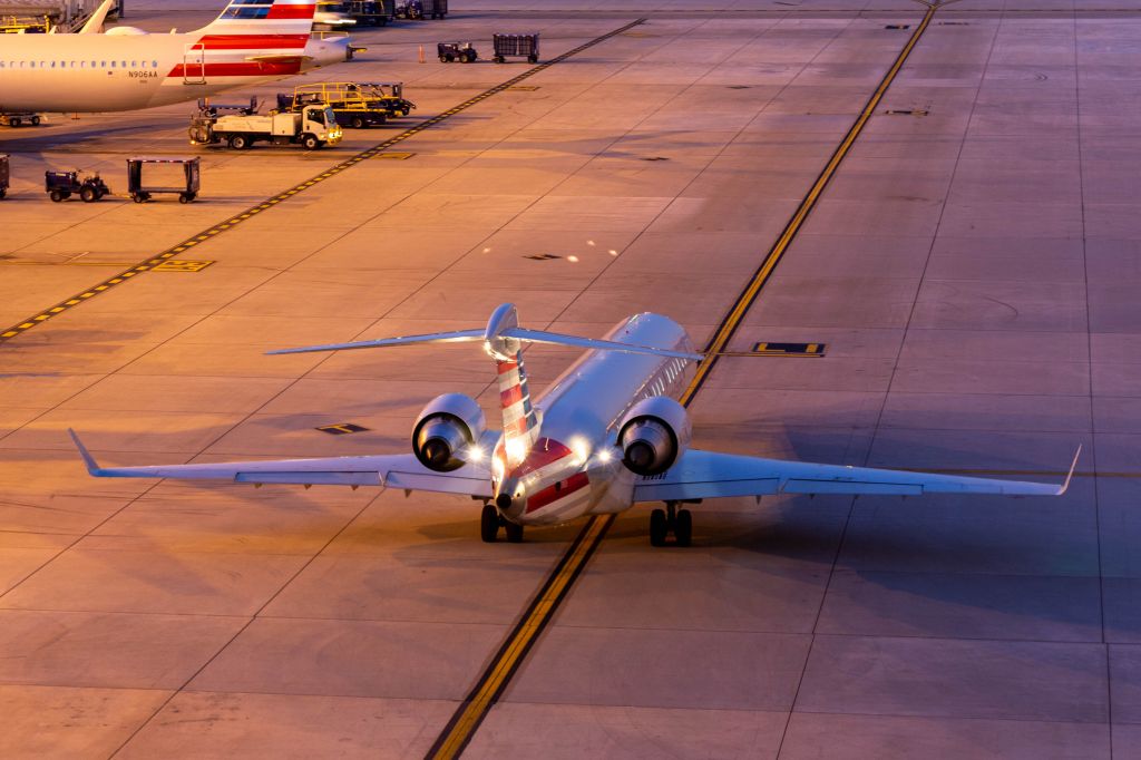 Canadair Regional Jet CRJ-700 (N632SK)