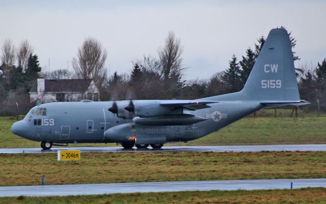 Lockheed C-130 Hercules (16-5159) - usn c-130t 165159 dep shannon 23/1/15