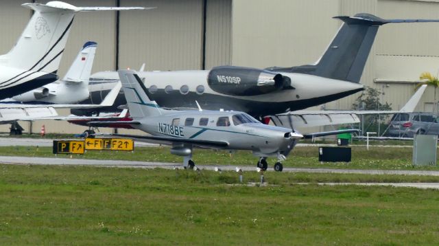 Piper Malibu Mirage (N718BE)