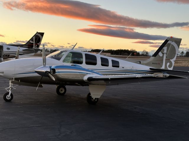 Beechcraft Baron (58) (N106GA)