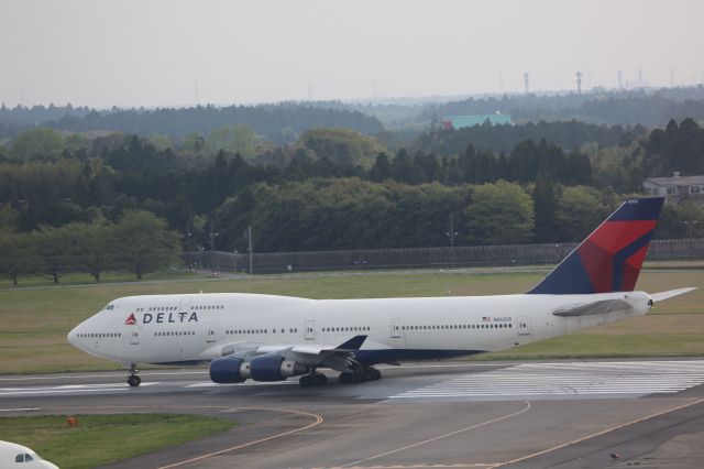 Boeing 747-400 (N662US)