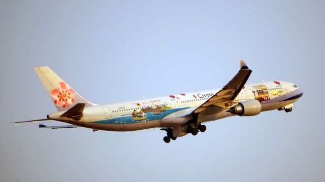 Airbus A330-300 (B-18355) - Welcome to Taiwan Livery