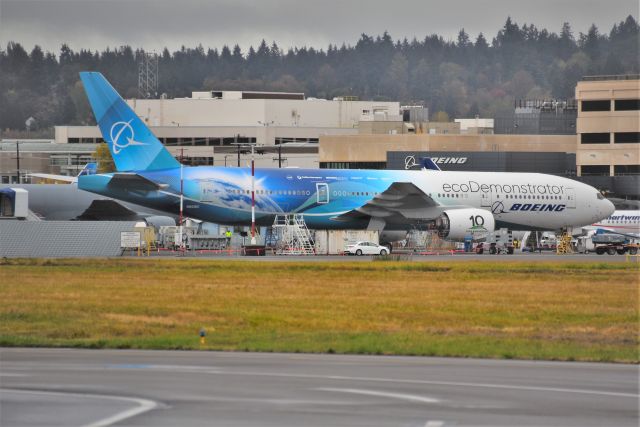 Boeing 777-200 (N861BC) - 11-02-22. Eco Demonstrator