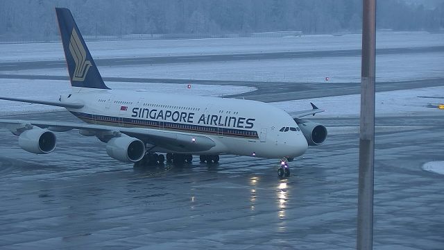 Airbus A380-800 (9V-SKZ)