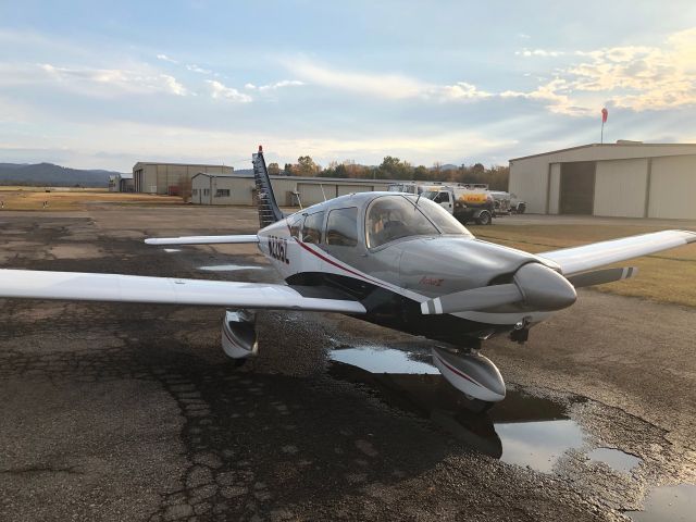 Piper Cherokee (N2215Z) - Picking up newly painted N2215Z, a 79 Piper Archer II after new paint and new annual.