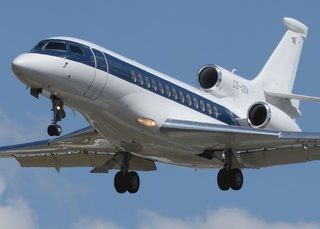 Dassault Falcon 7X (CS-DSA) - 03/08/2013br /Landing 27