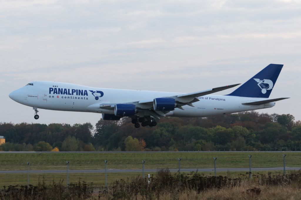 BOEING 747-8 (N850GT)