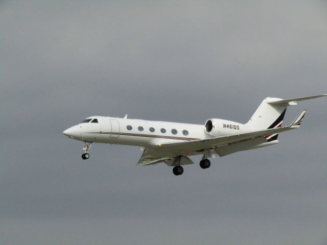 Gulfstream Aerospace Gulfstream IV (N461QS) - Landing RWY 30