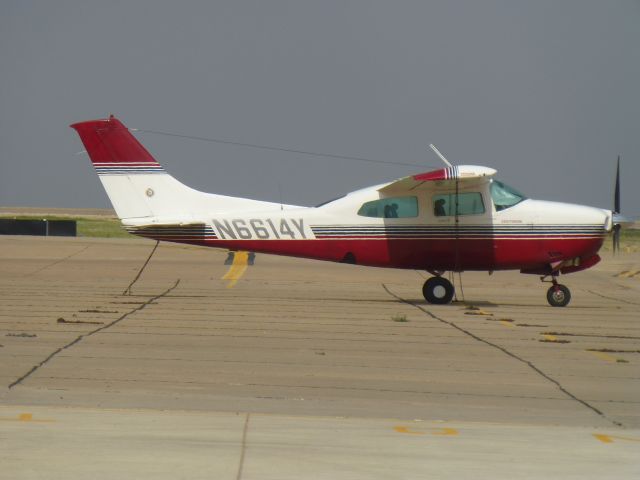 Cessna Centurion (N6614Y)