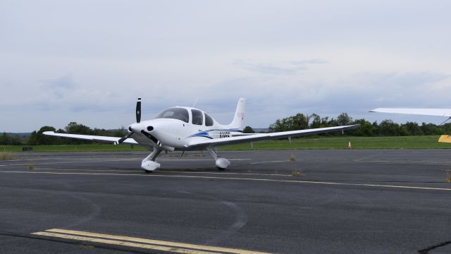 Cirrus SR-20 (N20EF)