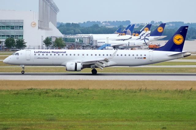 Embraer ERJ-190 (D-AEMD)