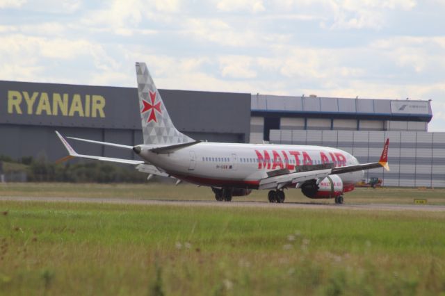 Boeing 737 MAX 8 (9H-VUB) - Airline: Malta Airbr /Plane: B737 MAX 8-200br /Location: STN (London Stansted Airport)br /Date: 18.09.22 (dd/mm/yy)