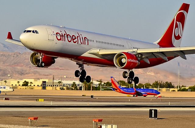 Airbus A330-200 (D-ALPG) - D-ALPG Air Berlin 2002 Airbus A330-223 (cn 493)  - Las Vegas - McCarran International (LAS / KLAS) USA - Nevada, September 27, 2012 Photo: Tomás Del Coro