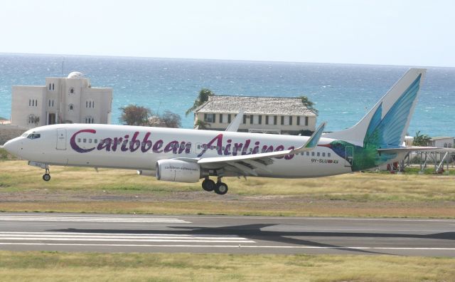 BOEING 767-300 (9Y-SLU)