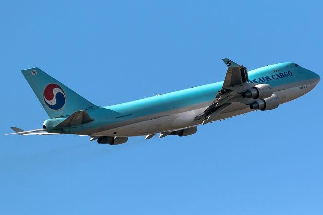 Boeing 747-400 (HL7600)