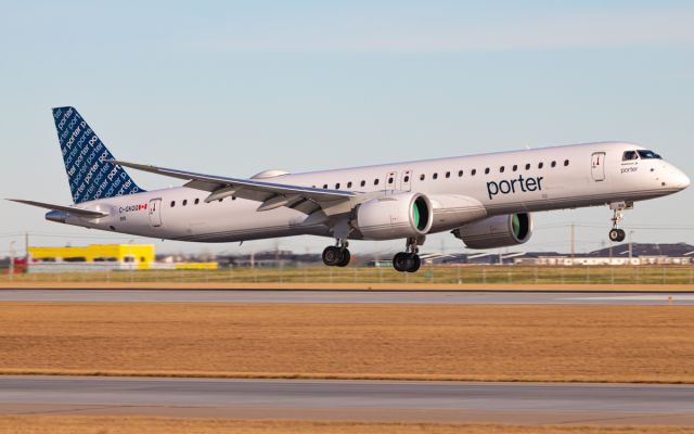 EMBRAER ERJ-190-400 (C-GKQQ)