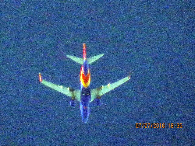 Boeing 737-700 (N7827A)