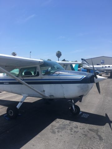 Cessna Skyhawk (N52364)