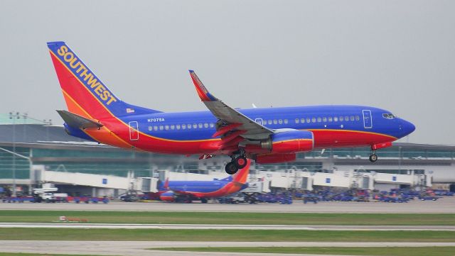 Boeing 737-700 (N707SA) - This is the original Boeing experimental 737NG.