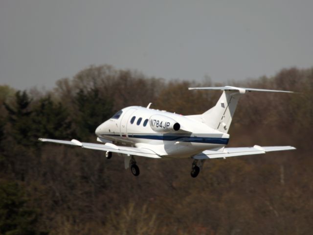 Embraer Phenom 100 (N784JP) - Take off runway 26. The aicraft is managed by CFM Corporate Flight Management  a rel=nofollow href=http://www.flycfm.comwww.flycfm.com/a