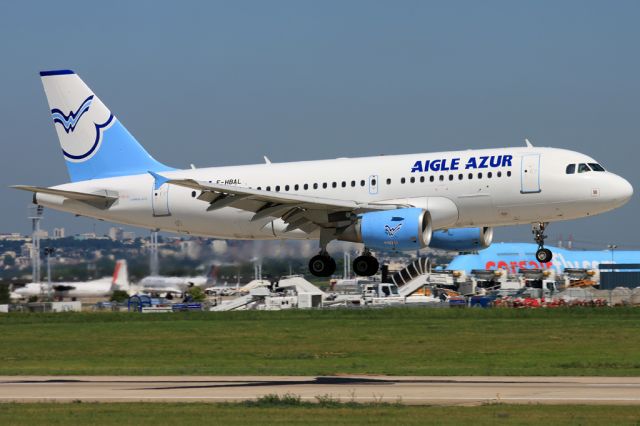 Airbus A319 (F-HBAL)