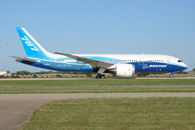 Boeing 787-8 (N787BA)