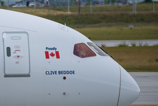 Boeing 787-9 Dreamliner —