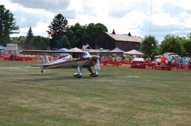 — — - Wings & Wheels 2016! Sloas Field. Very pretty Stinson.